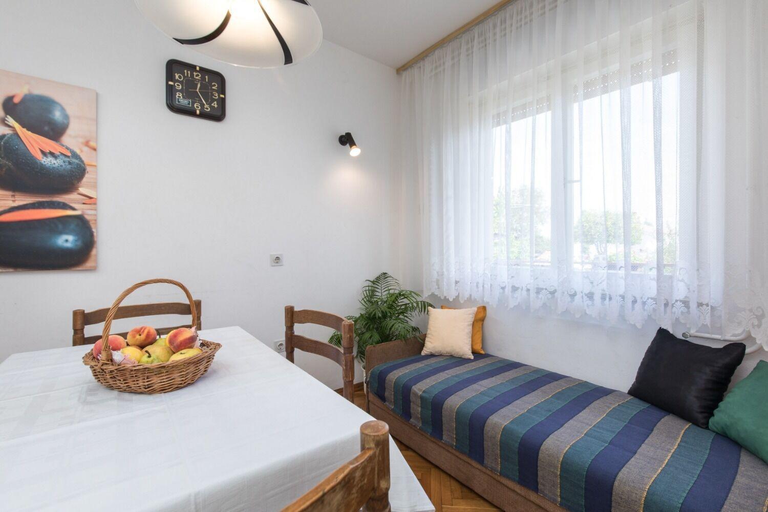 Apartments Kate - 100 M From Beach Malinska Exterior foto