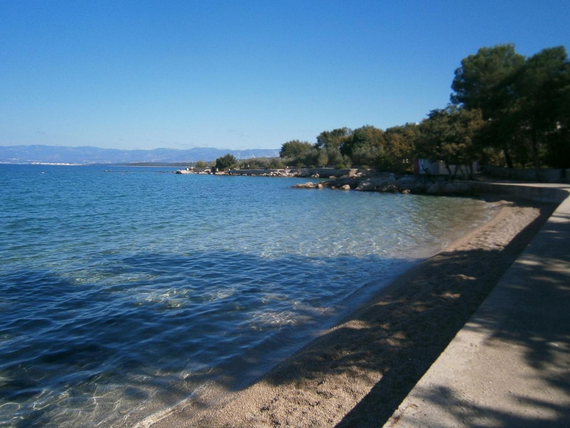 Apartments Kate - 100 M From Beach Malinska Exterior foto